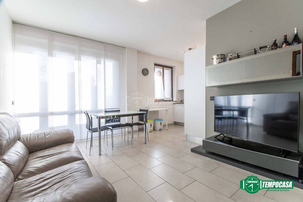 appartamento in vendita a Garbagnate Milanese