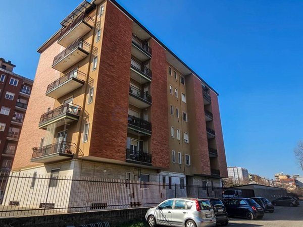 appartamento in vendita a Garbagnate Milanese