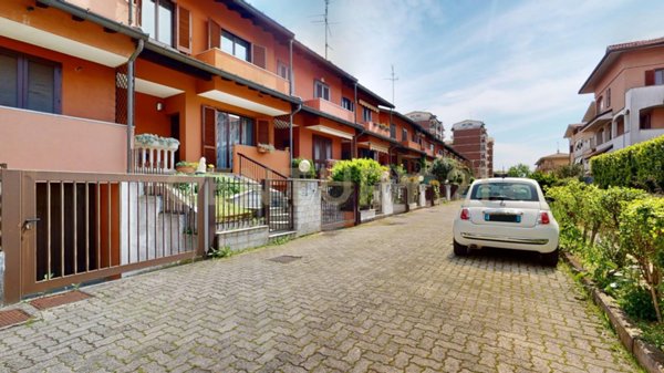 casa indipendente in vendita a Garbagnate Milanese