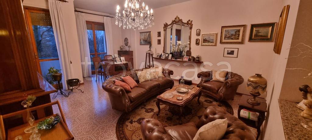 appartamento in vendita a Garbagnate Milanese