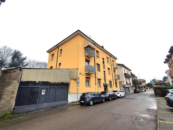 appartamento in vendita a Garbagnate Milanese