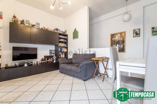 appartamento in vendita a Garbagnate Milanese