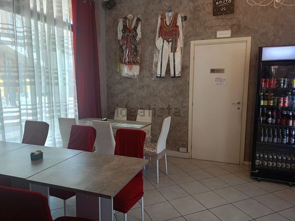 negozio in vendita a Garbagnate Milanese