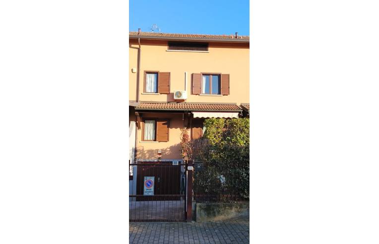casa indipendente in vendita a Garbagnate Milanese