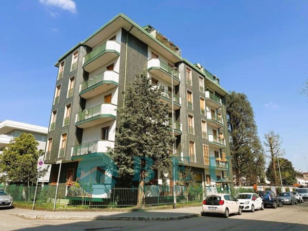 appartamento in vendita a Garbagnate Milanese