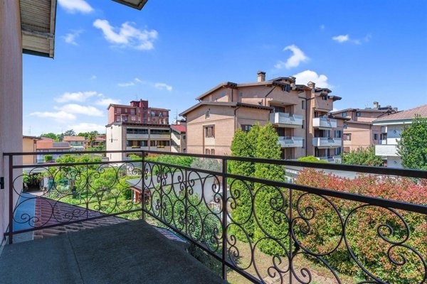casa indipendente in vendita a Garbagnate Milanese