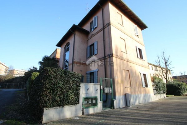 appartamento in vendita a Garbagnate Milanese