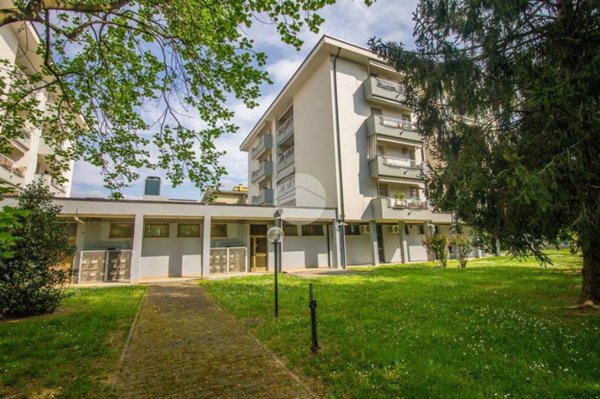 appartamento in vendita a Garbagnate Milanese