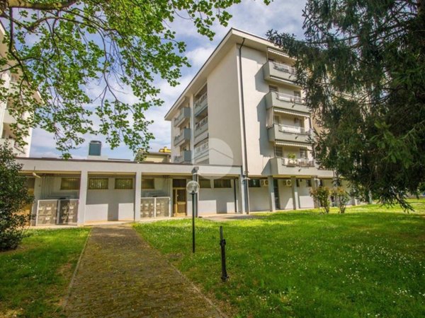 appartamento in vendita a Garbagnate Milanese