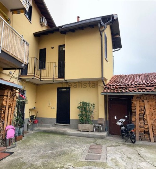 appartamento in vendita a Garbagnate Milanese in zona Bariana