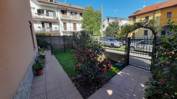 casa indipendente in vendita a Garbagnate Milanese