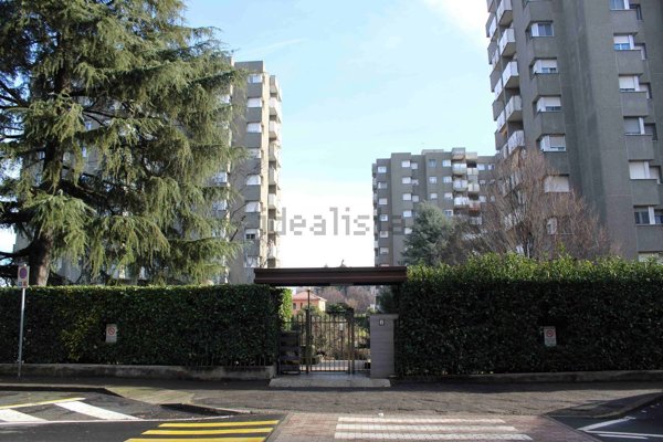 appartamento in vendita a Garbagnate Milanese