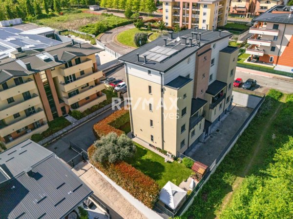 appartamento in vendita a Garbagnate Milanese