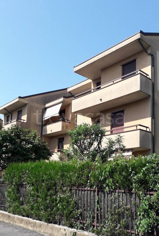 appartamento in vendita a Garbagnate Milanese