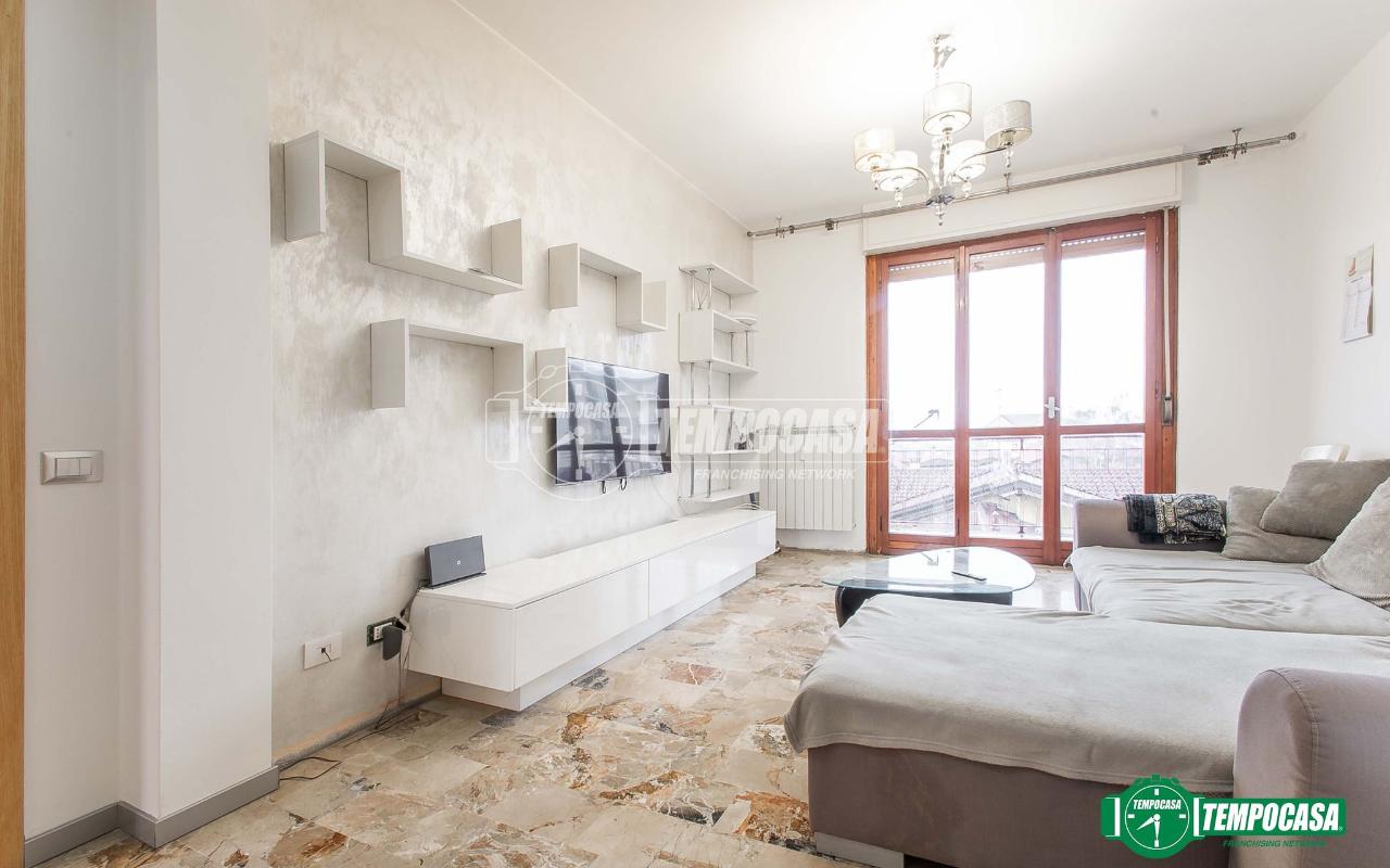 appartamento in vendita a Garbagnate Milanese