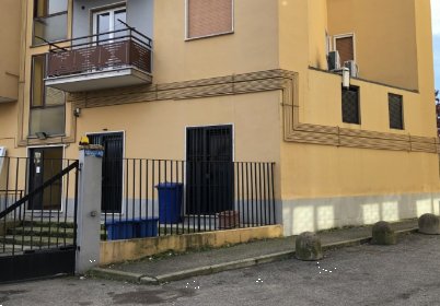 negozio in vendita a Garbagnate Milanese