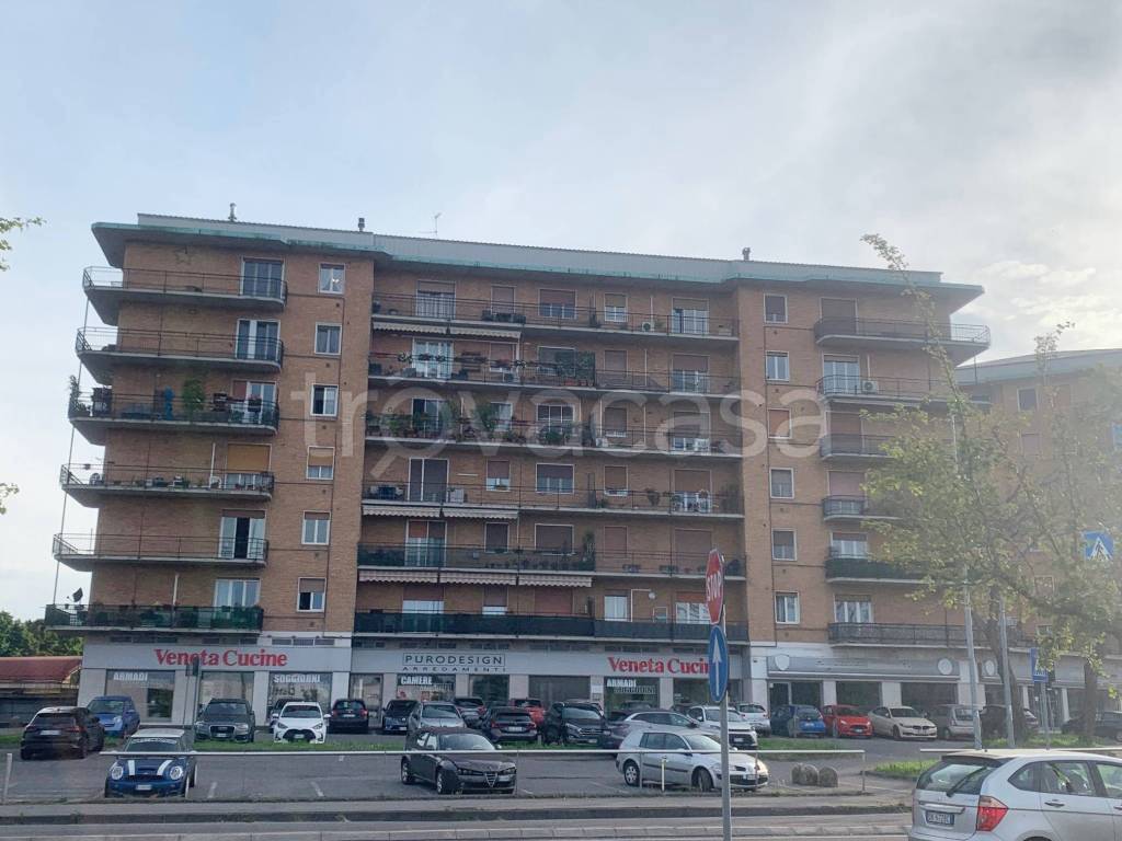 appartamento in vendita a Garbagnate Milanese