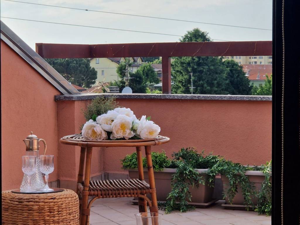 appartamento in vendita a Garbagnate Milanese