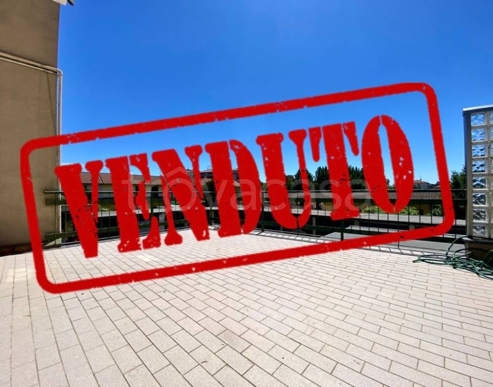 appartamento in vendita a Garbagnate Milanese