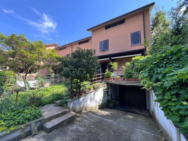 casa indipendente in vendita a Garbagnate Milanese