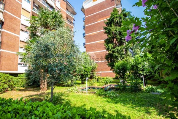 appartamento in vendita a Garbagnate Milanese