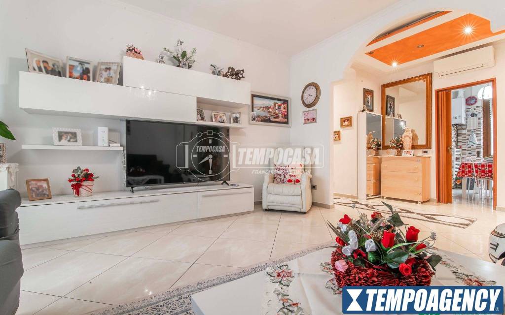 appartamento in vendita a Garbagnate Milanese