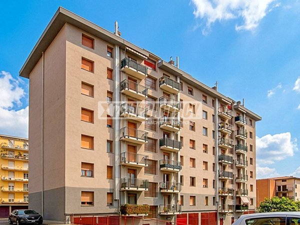 appartamento in vendita a Garbagnate Milanese