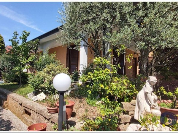 casa indipendente in vendita a Garbagnate Milanese