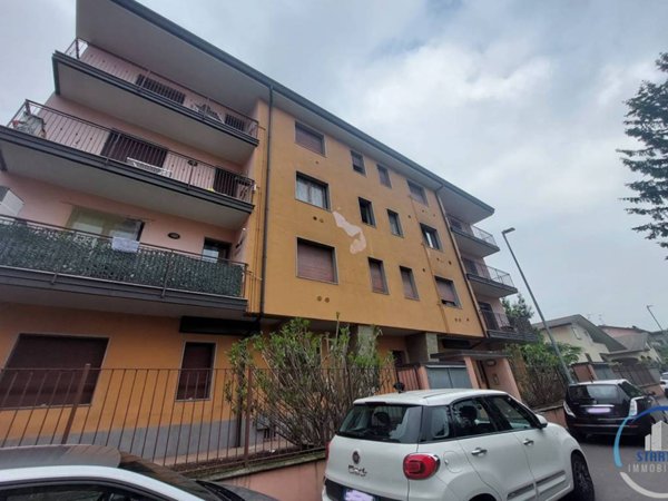 appartamento in vendita a Garbagnate Milanese