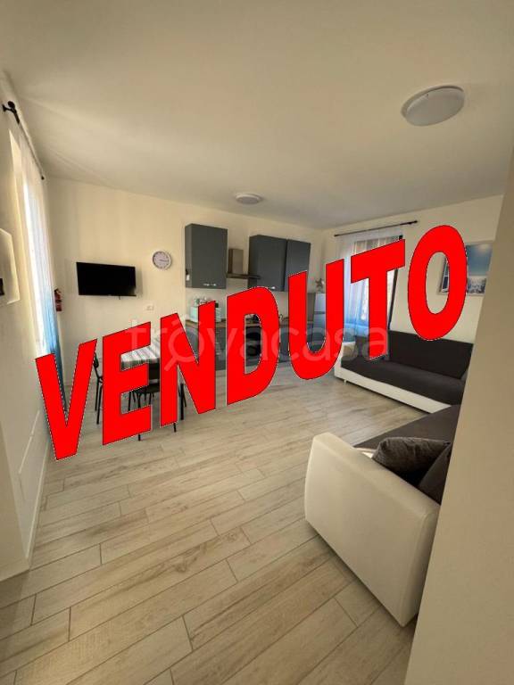 appartamento in vendita a Garbagnate Milanese