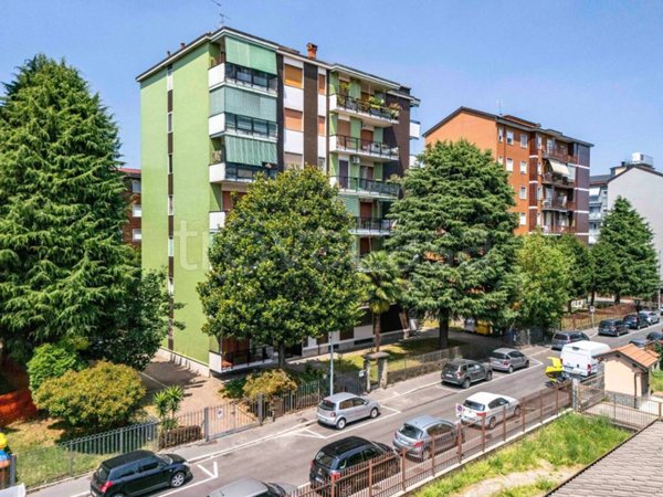 appartamento in vendita a Garbagnate Milanese