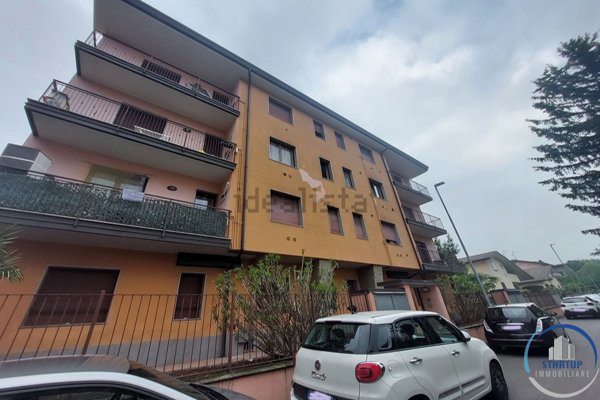 appartamento in vendita a Garbagnate Milanese