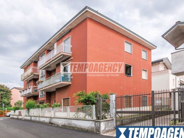 appartamento in vendita a Garbagnate Milanese
