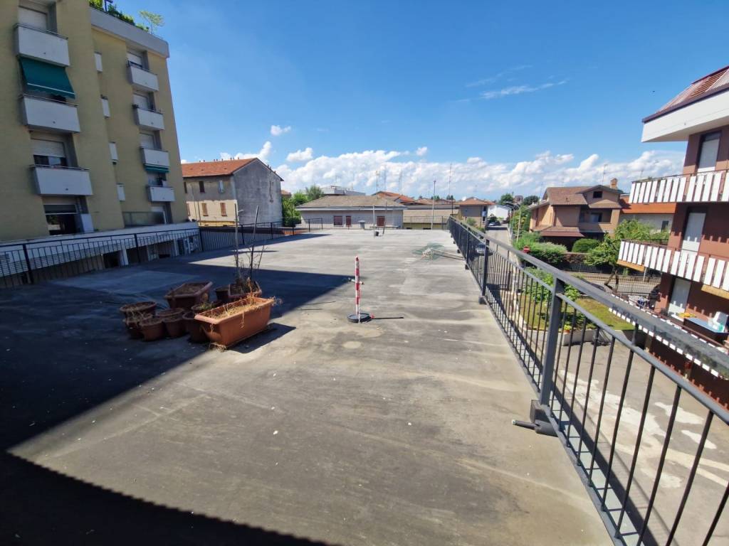appartamento in vendita a Garbagnate Milanese