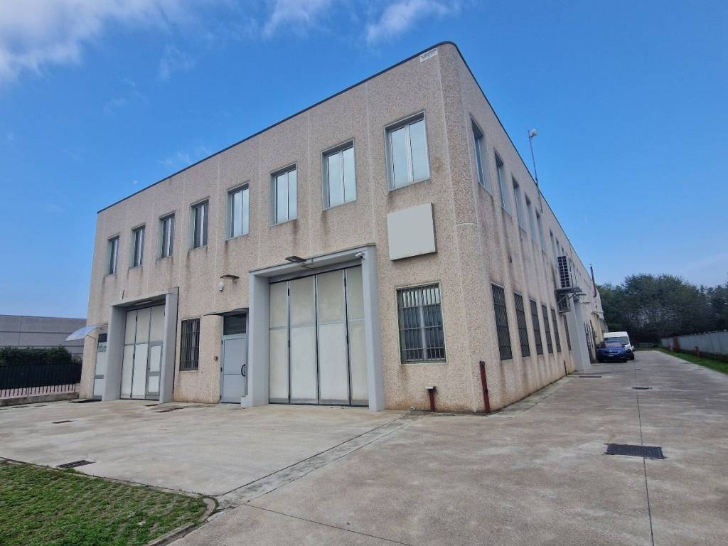 appartamento in vendita a Garbagnate Milanese