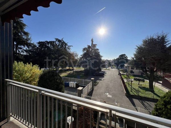 appartamento in vendita a Garbagnate Milanese