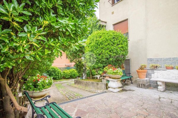 casa indipendente in vendita a Garbagnate Milanese