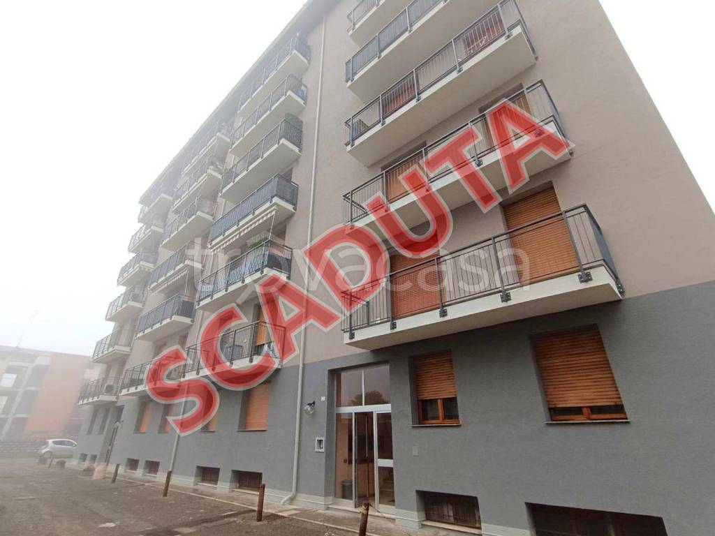 appartamento in vendita a Garbagnate Milanese