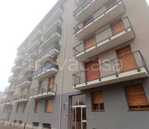 appartamento in vendita a Garbagnate Milanese