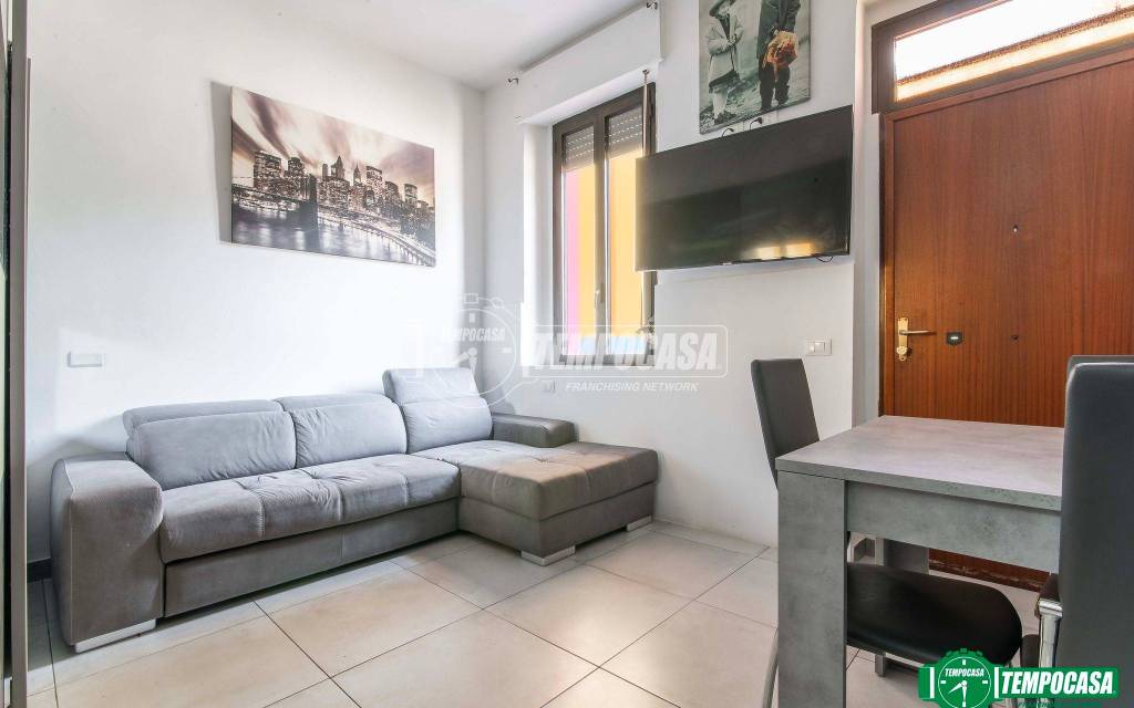 appartamento in vendita a Garbagnate Milanese