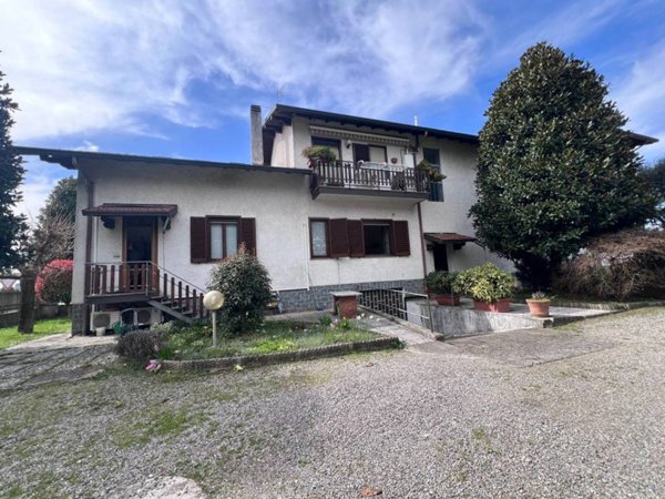 casa indipendente in vendita a Garbagnate Milanese