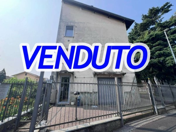 appartamento in vendita a Garbagnate Milanese