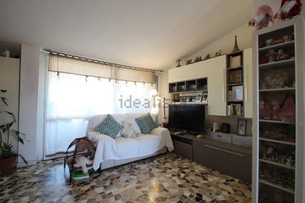 appartamento in vendita a Garbagnate Milanese