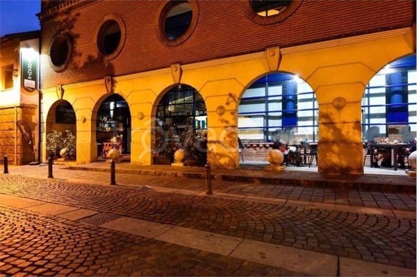 negozio in vendita a Garbagnate Milanese