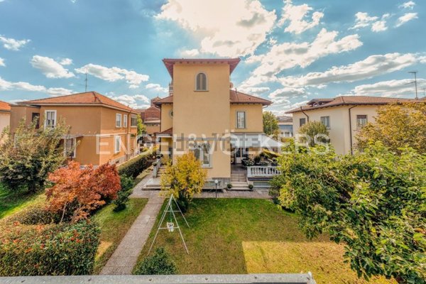 casa indipendente in vendita a Garbagnate Milanese