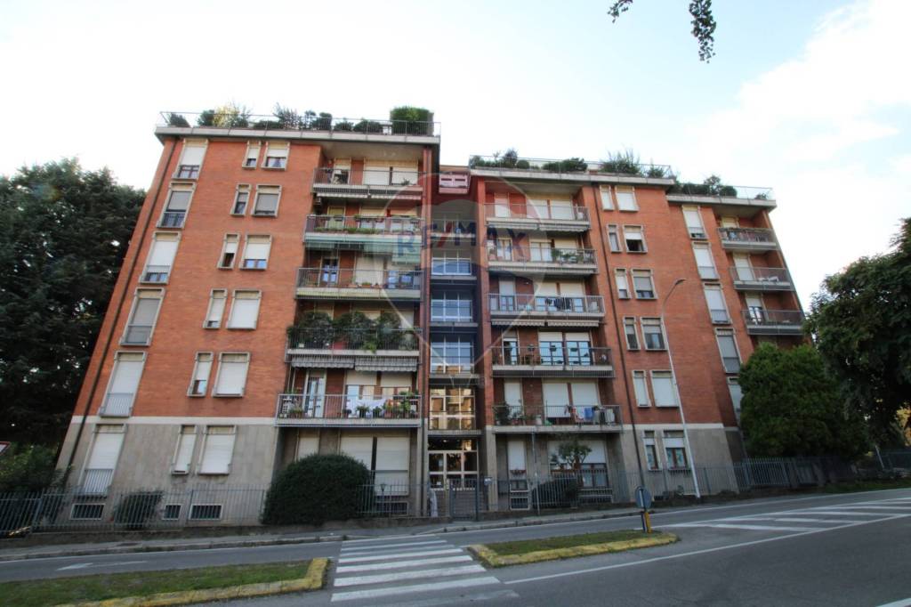 appartamento in vendita a Garbagnate Milanese