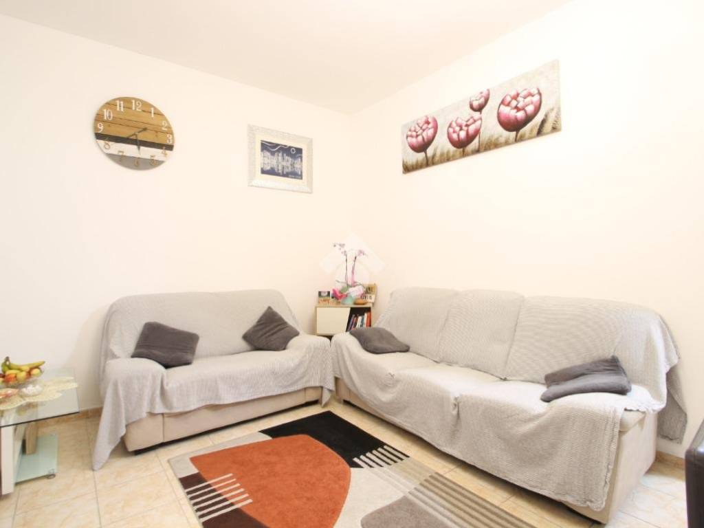 appartamento in vendita a Garbagnate Milanese