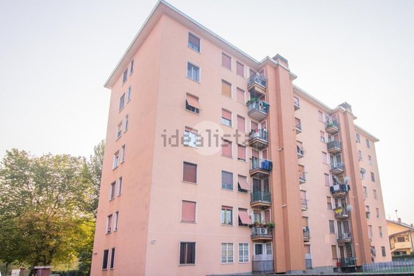 appartamento in vendita a Garbagnate Milanese