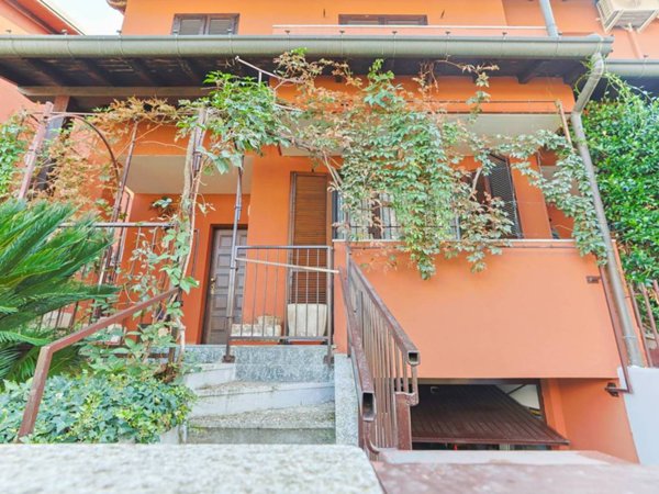 casa indipendente in vendita a Garbagnate Milanese