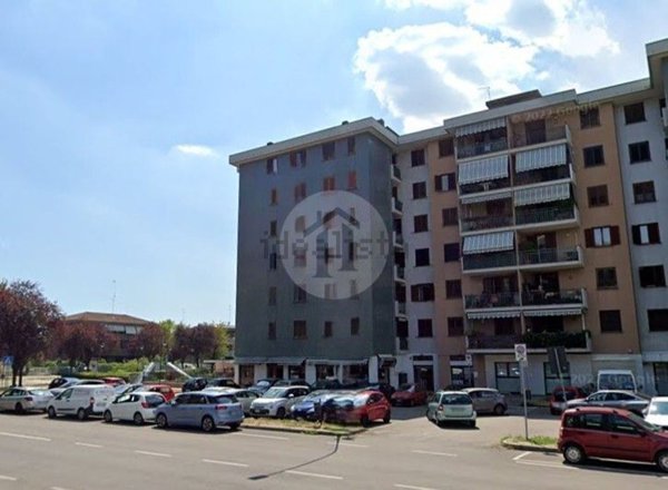 negozio in vendita a Garbagnate Milanese